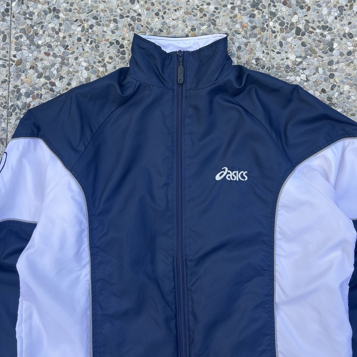 Asics Giacche: Vintage Asics Track Jacket Navy White – Usato da brent venduto da fukusapes 1