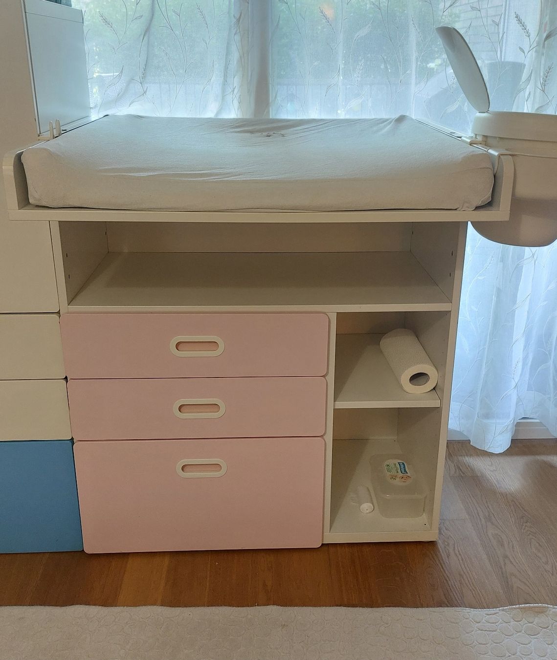 Ikea Wickeltisch & Zubehör: Ikea Wickeltisch – Gebraucht aus Bülach von herwigc