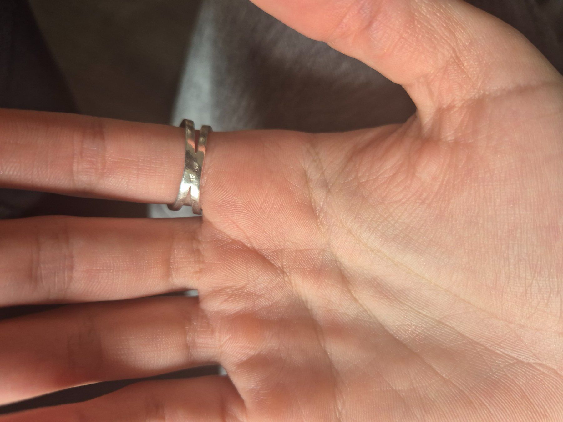 Anelli: Silberring mit schwarzem Stein, Grösse 19.7mm – Usato da Amriswil venduto da losmartinez3 1