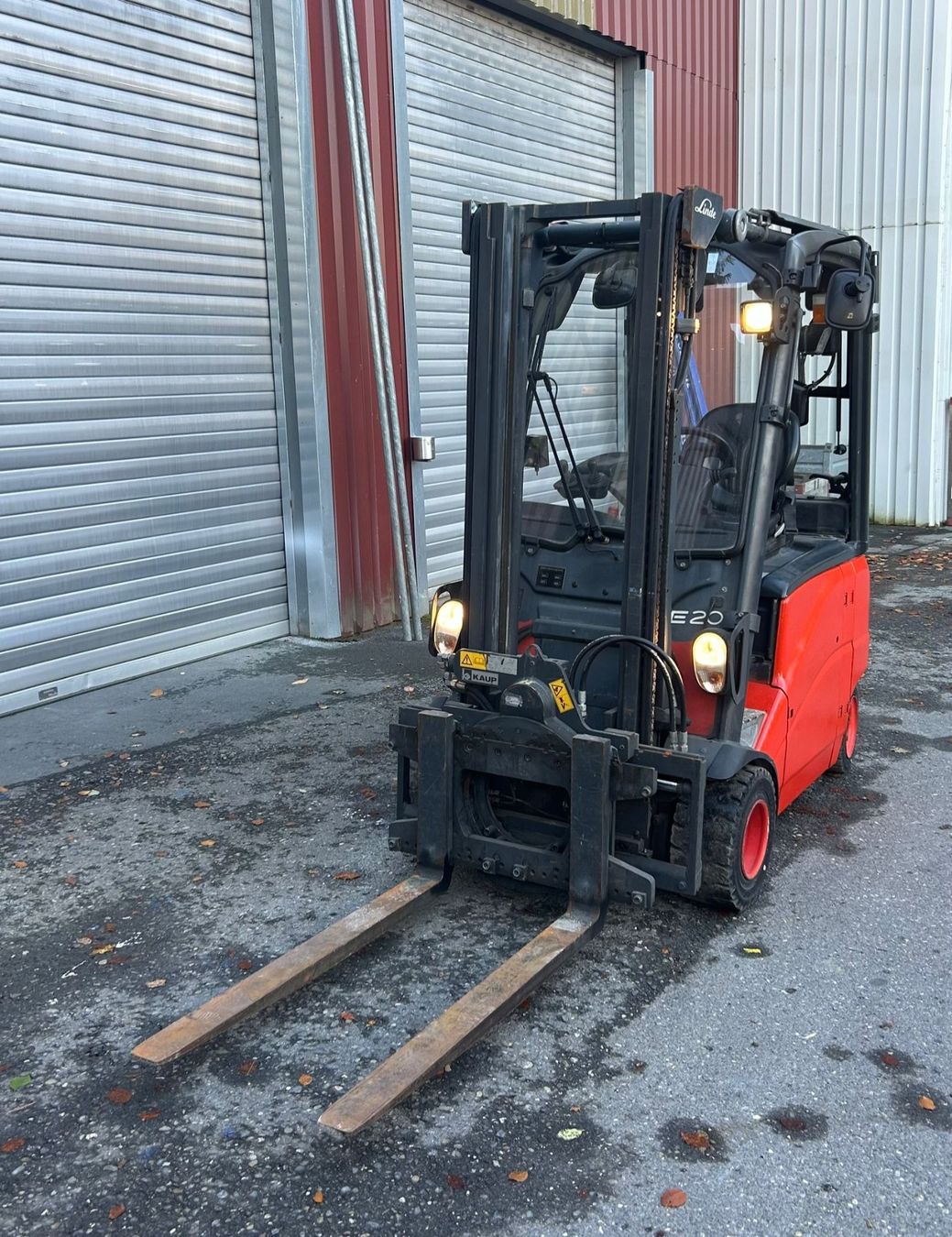 Linde Carrelli elevatori e a forche: Stapler Linde E20 Drehgerät – Usato da Menziken venduto da Tairi10 2