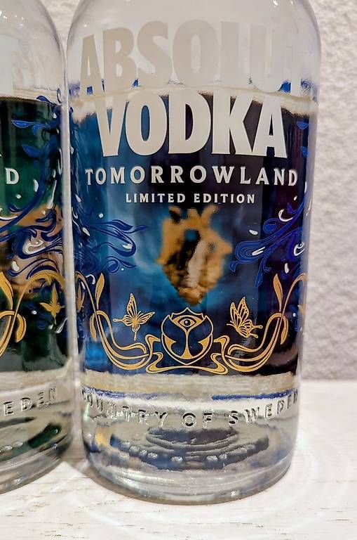 Absolut Vodka Spirituosen: Absolut Vodka 2026 Tomorrowland TRIO – Neu und originalverpackt aus Bonstetten von polarvids 1