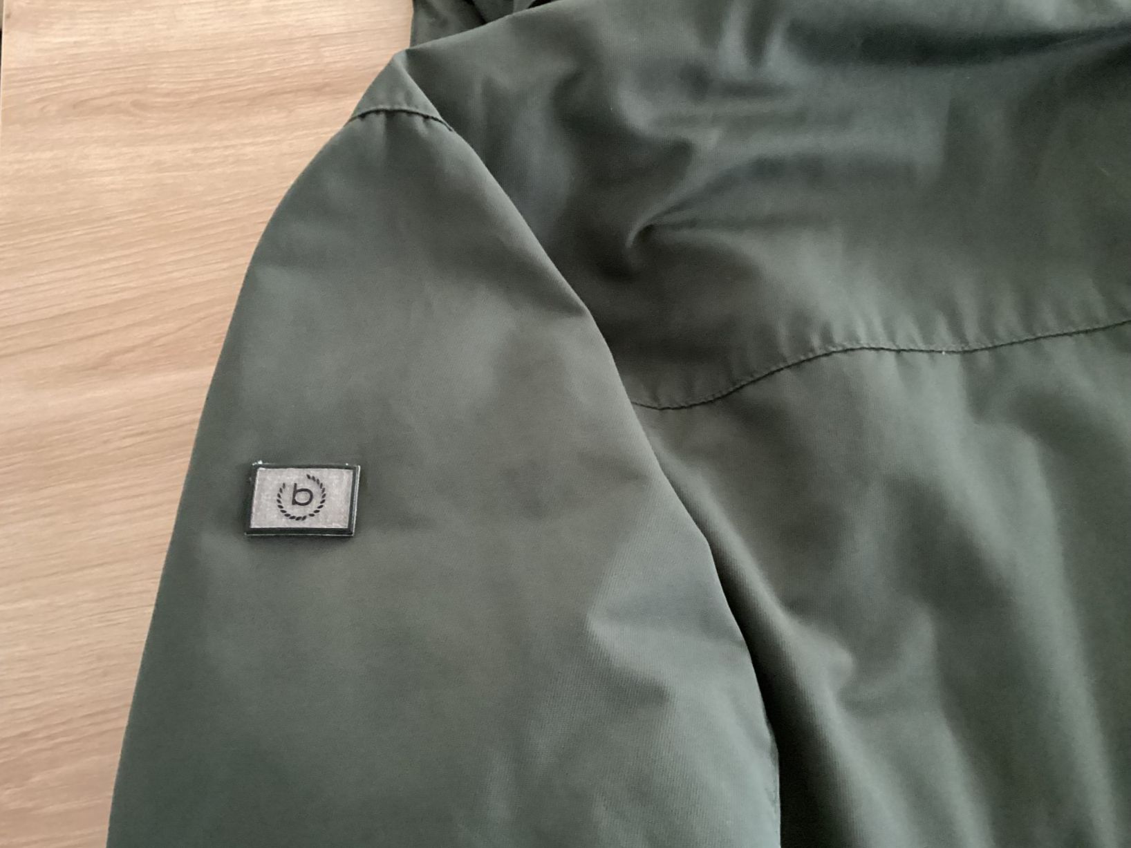Bugatti Giacche: Bugatti Parka/Jacke, kaki, Gr. 56, gebraucht – Usato da Bad Zurzach venduto da Hibiskus78 4