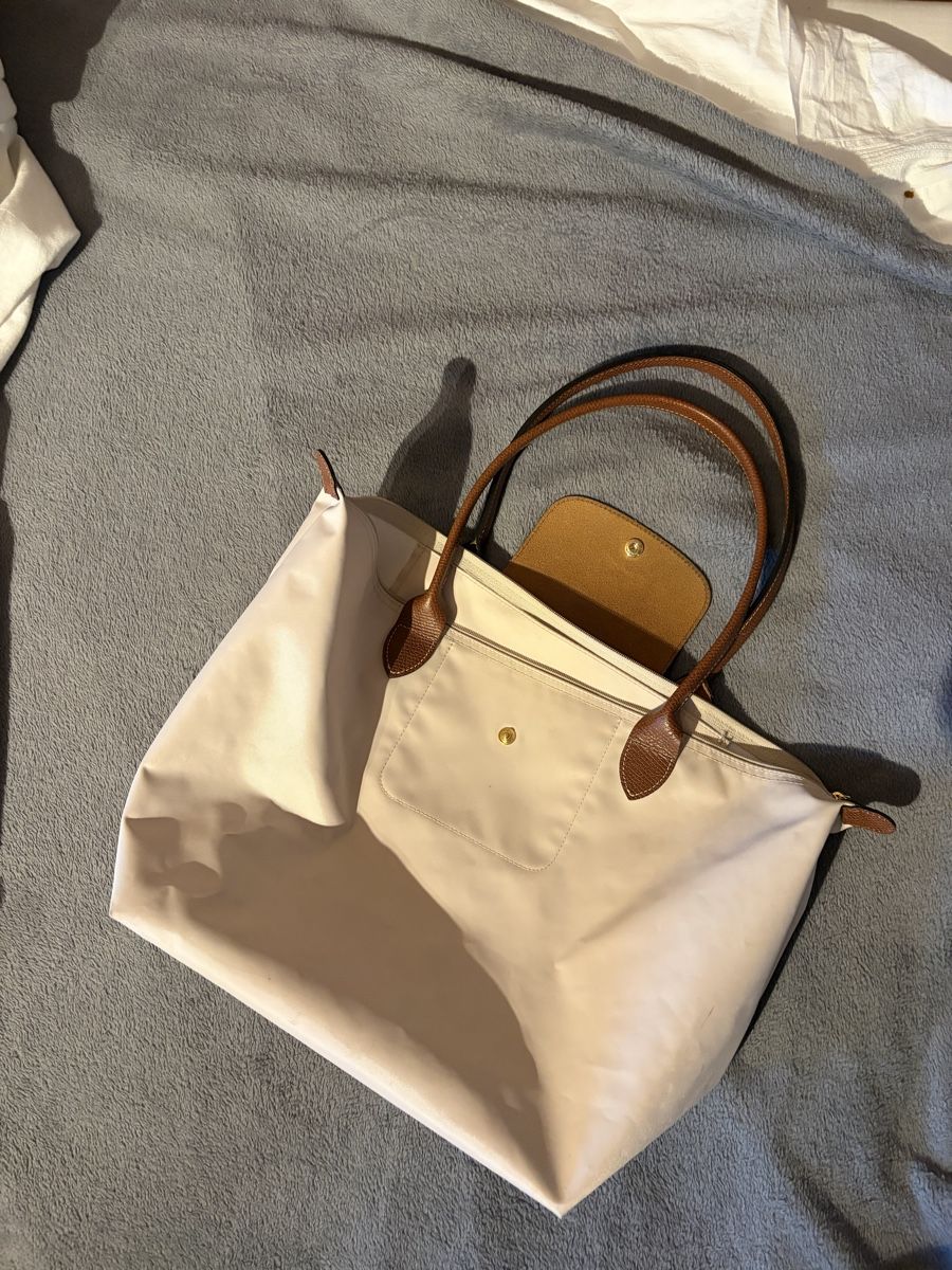 Longchamp Sacs femmes: white longchamp bag – D'occasion à Weesen par nor_62p8 1