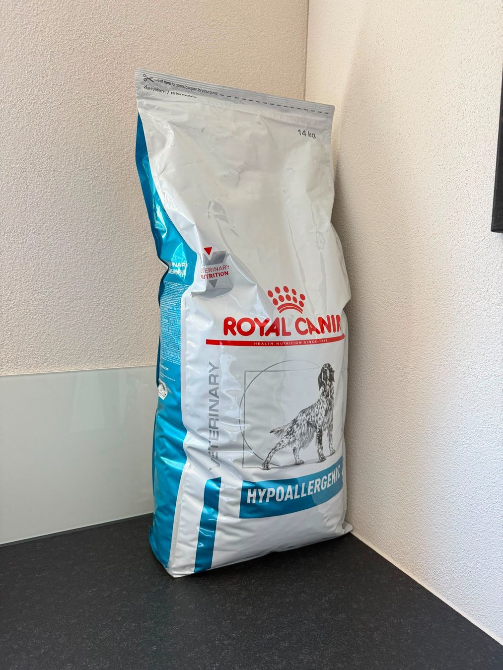 Royal Canin Mangimi: Royal Canin Veterinary Canine Hypoallergenic Hundefutter – Nuovo e nell'imballaggio originale da Alpnach Dorf venduto da ben_zb29 1
