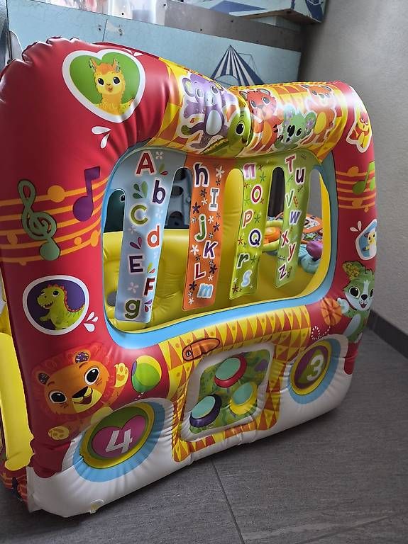 Maisons pour enfant: Cabane v tech découverte  – D'occasion à Sugnens par san_786r 2