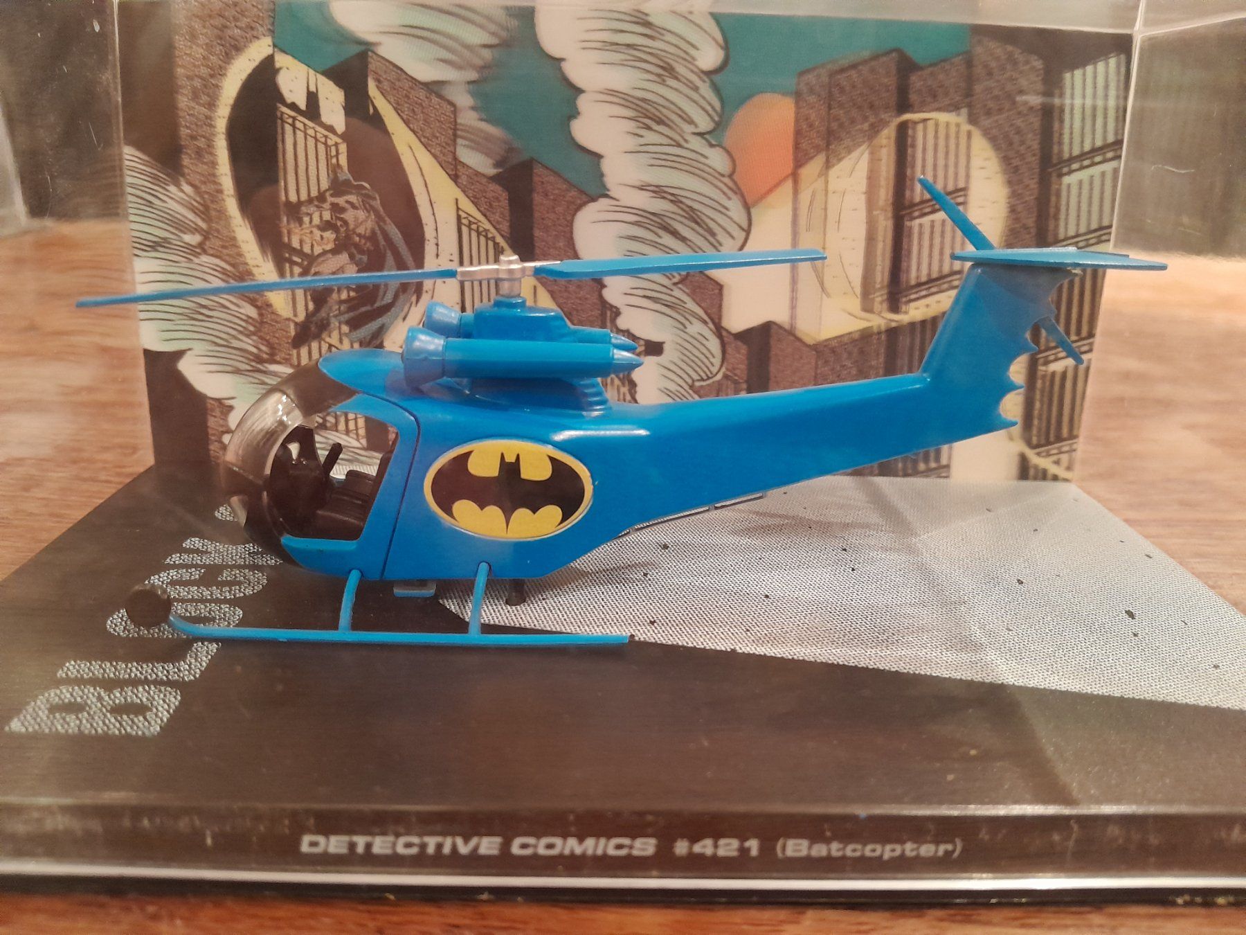 Kit di modellismo & Modellini statici: Batman Detective Comics #241 Batcopter – Usato da Dübendorf venduto da hed_9w2b 1