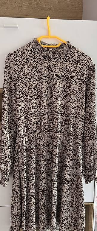 Robes: Kleid mit Leo-Muster – D'occasion à Chur par gio_6rlp