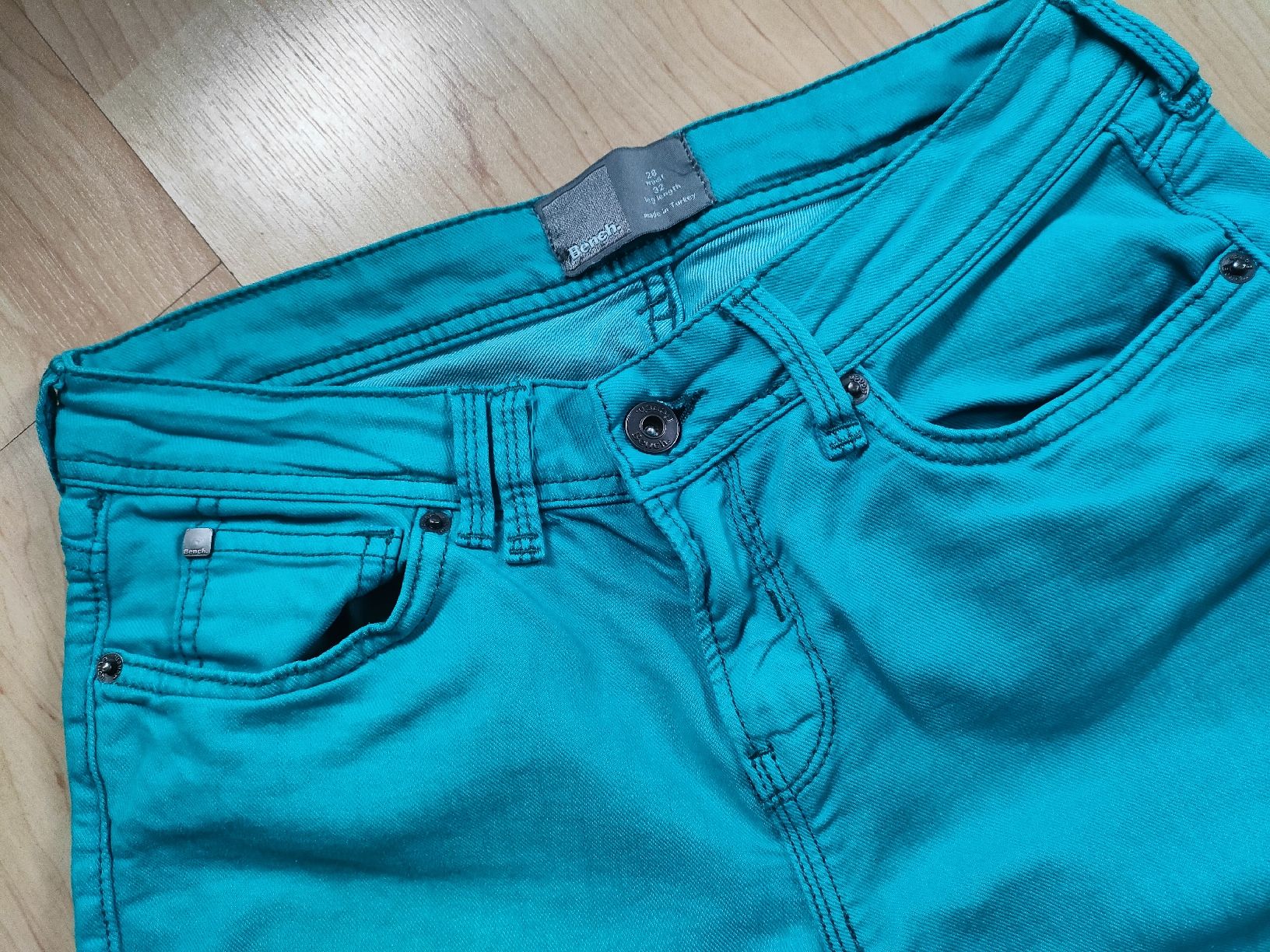 Jeans: Jeans von BENCH – Nuovo (secondo la descrizione) da Adliswil venduto da Vimovi