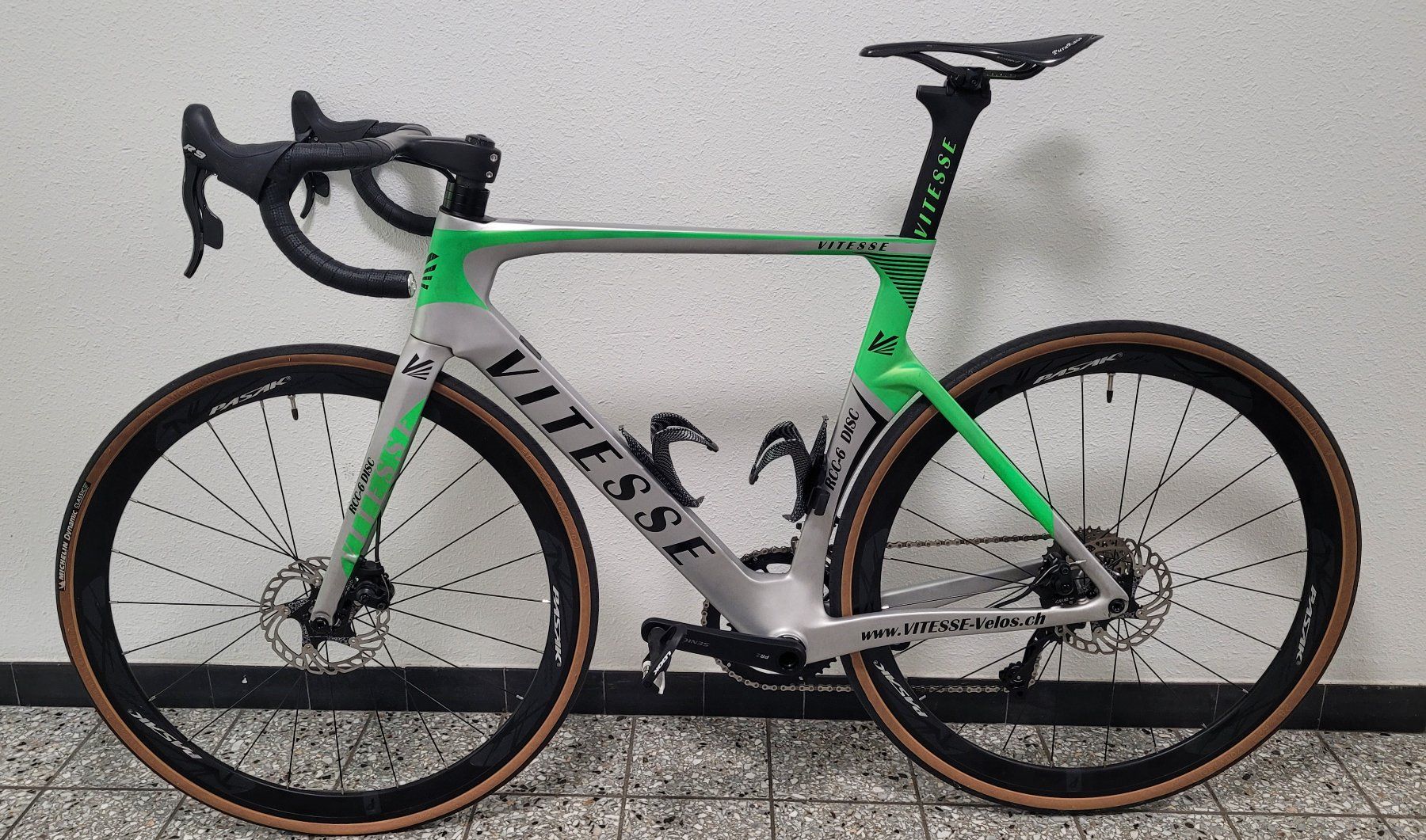 Biciclette: Full CARBON Rennvelo – Usato da Kiesen venduto da essomat