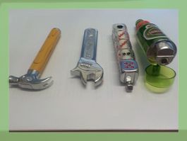 Gadget Feuerzeuge, Hammer, Schraubenschlüssel, Set! Neuwe...