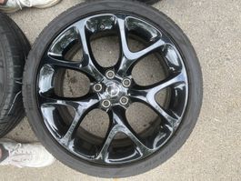 7.5 x 18 Zoll Felgen mit Pirelli 215 40 R18 für Opel Adam S