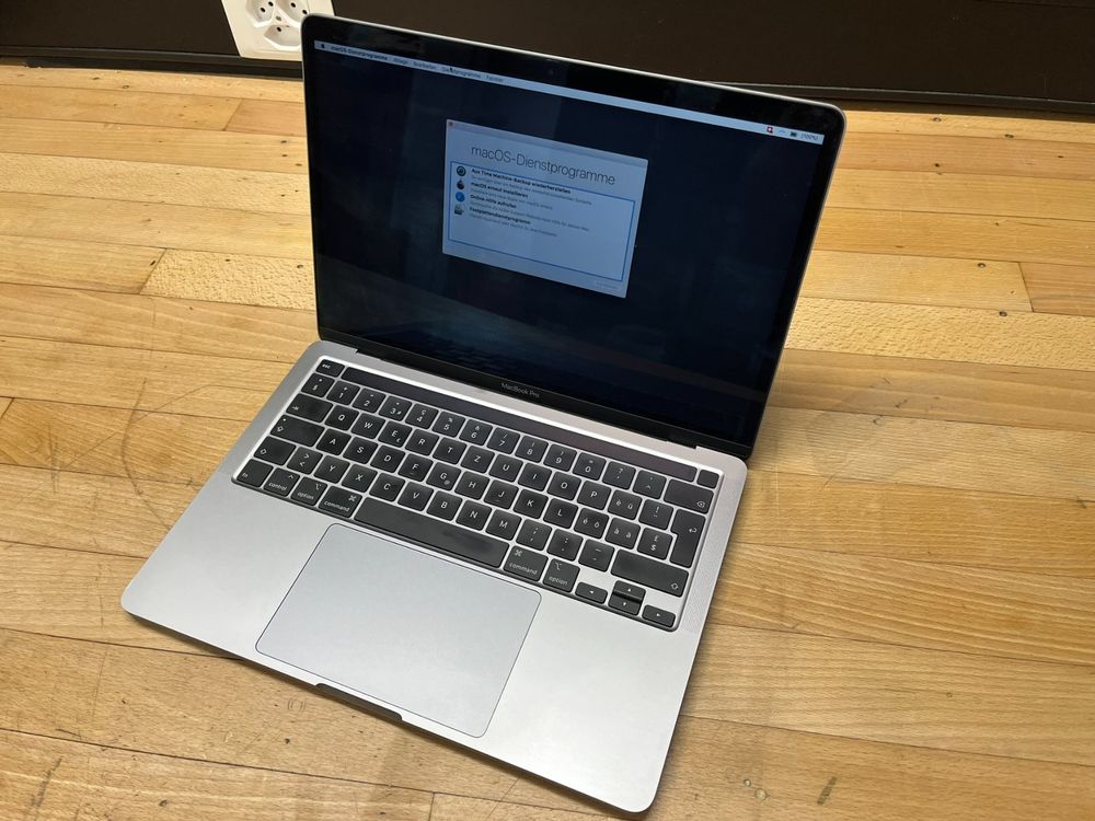 Ordinateur portable Apple MacBook Pro Touch Bar 2020 13 pouces 256