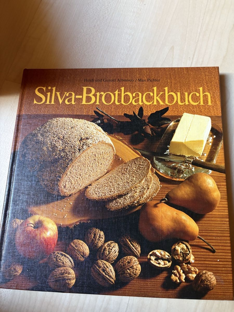 Libri: Silva Brotbackbuch – Nuovo (secondo la descrizione) da Aarburg venduto da Nairun