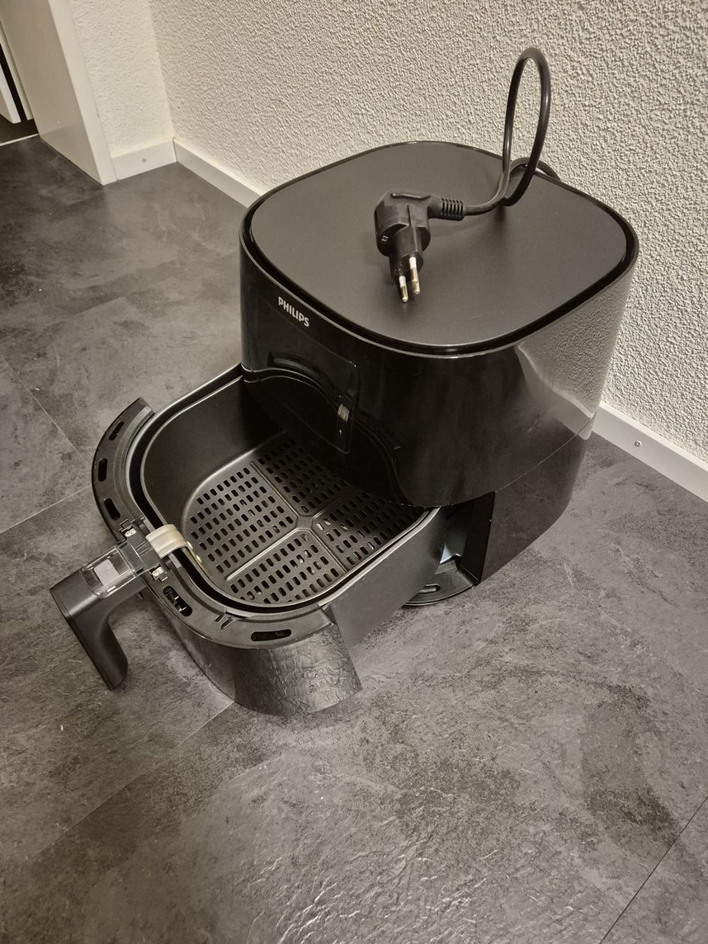 Philips Elettrodomestici da cucina: Philips Airfryer Heissluftfritteuse schwarz gebraucht – Usato da Riedt b. Erlen venduto da AndreasRohner92