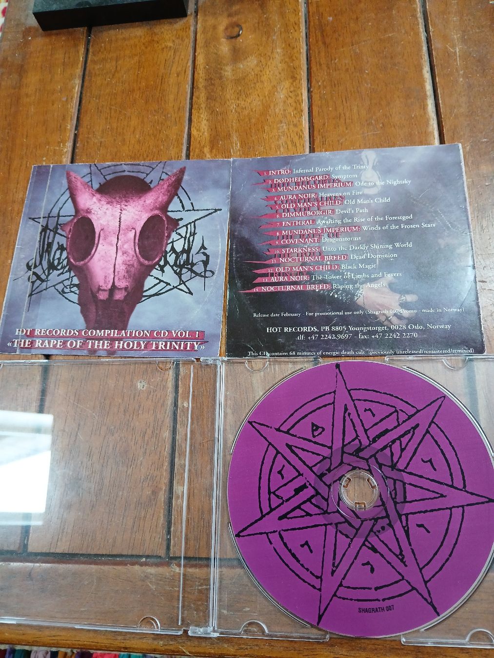 CD: hot records...vol I – Usato da St-Cergue venduto da VeganWarrior