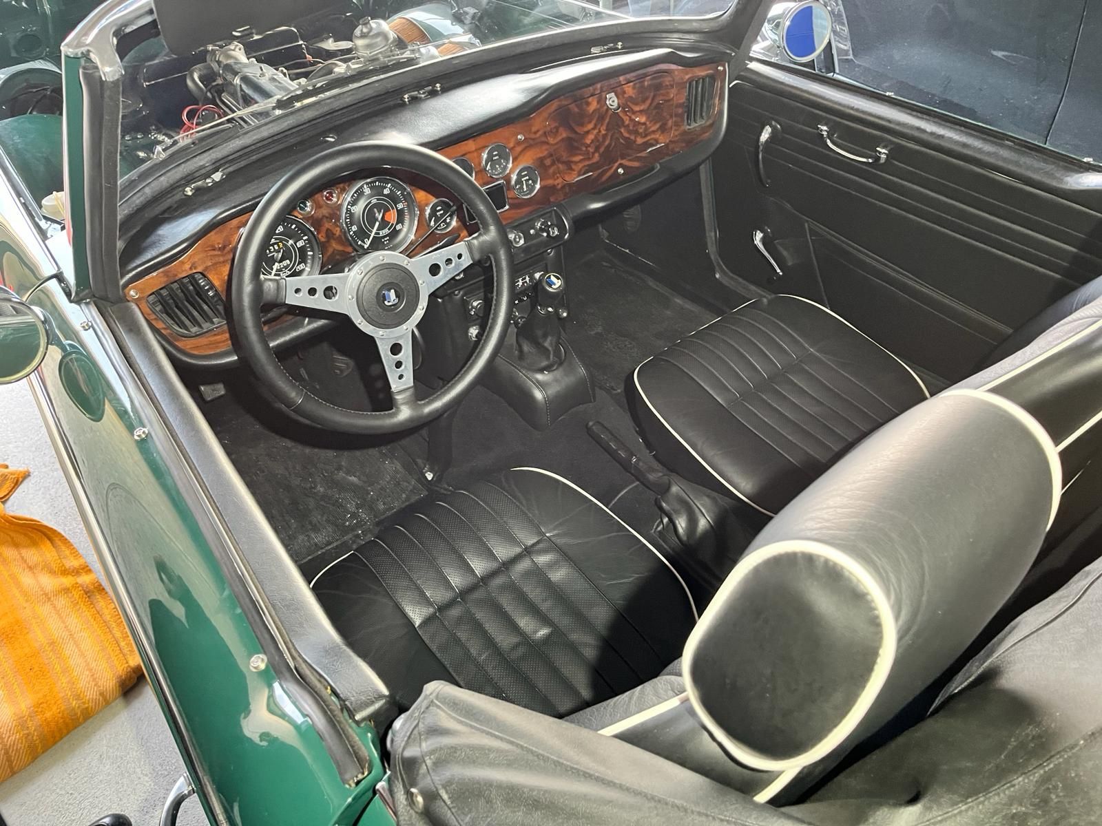 Triumph Automobili: Triumph TR4A – Usato da Zürich venduto da rafi121 7