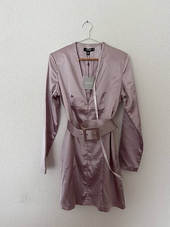 Vestiti: Robe satin Missguided  – Usato da St-Imier venduto da rit_85md