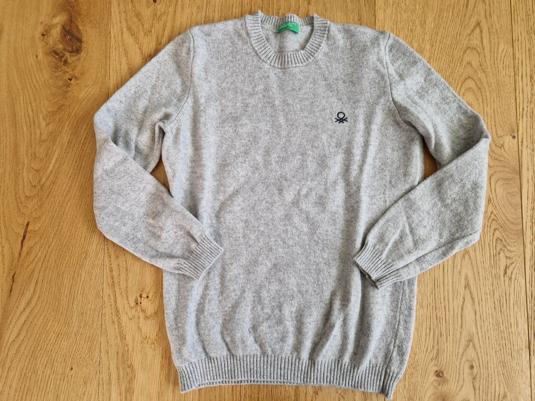Benetton Pullover & Sweatshirts: Pullover Benetton Gr. 120 Wolle/ Kashmir/Viscose – Gebraucht aus Davos-Dorf von Bpelikan