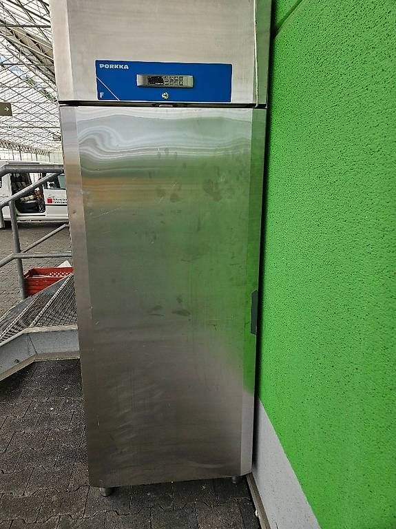 Congelatori: Standtiefkühler Gastro, defekt – Usato da Zürich venduto da Botschili