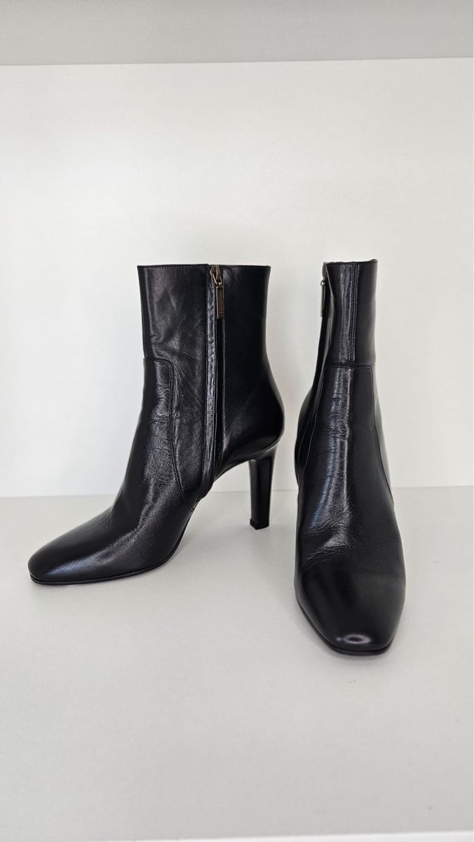 Saint Laurent Scarpe da donna: SAINT LAURENT HEELED ANKLE BOOTS SIZE 41 – Usato da Glattpark(Opfikon) venduto da Sbitizi 4