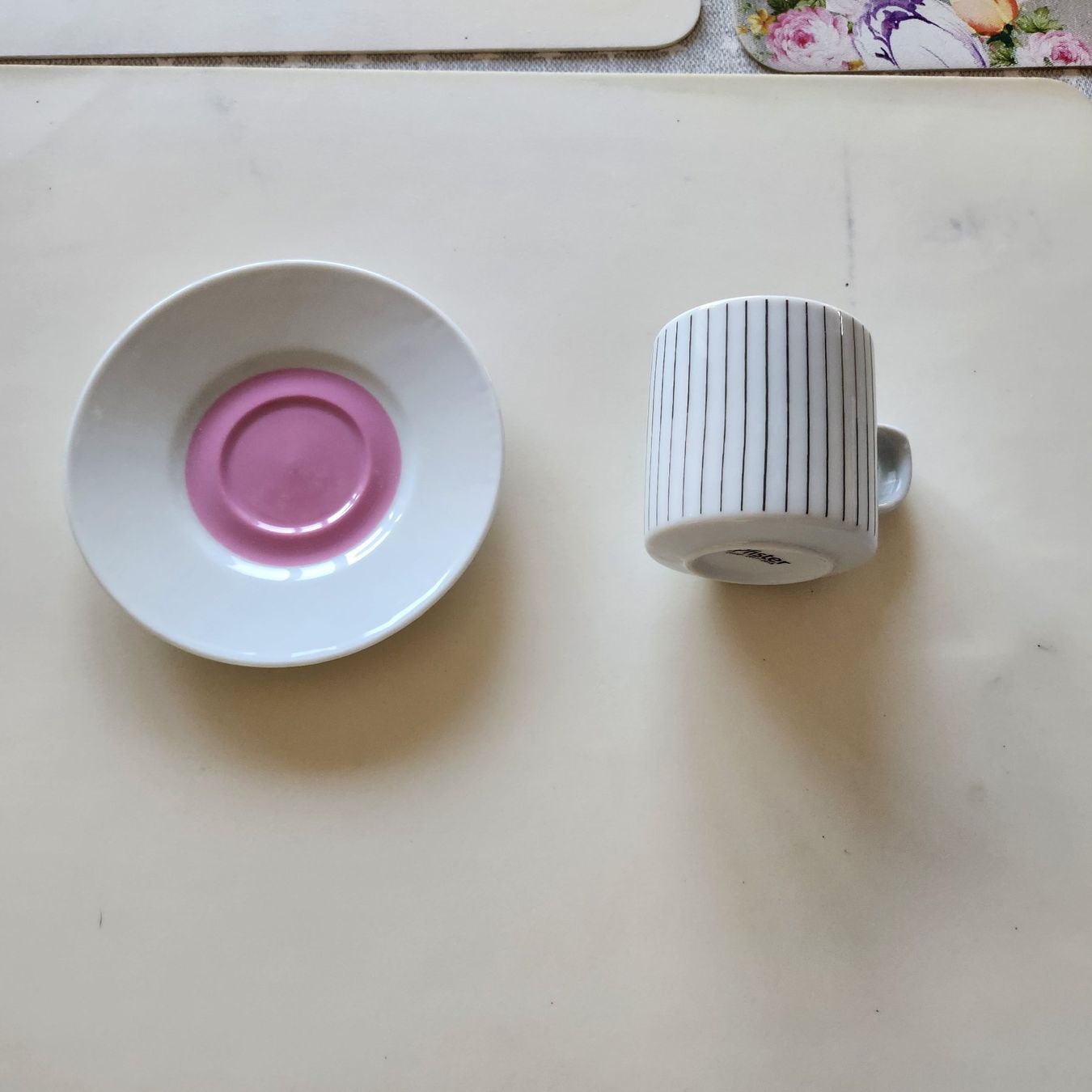Tazze: Espresso Sammlertasse Design Julie Richoz neu noch verpackt – Nuovo e nell'imballaggio originale da Unterägeri venduto da ani_pn8n