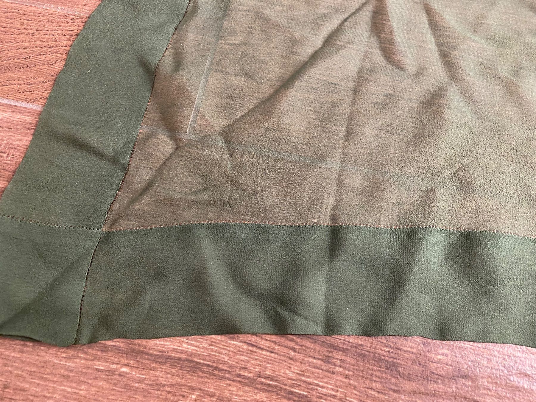 Foulard & Sciarpe: Schal mit Farbverlauf leicht grün – Usato da Pratteln venduto da a23_j2gs 4