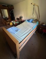 Premium-Pflegebett Vermeiren Luna 2 (elektrisch) mit Matratz