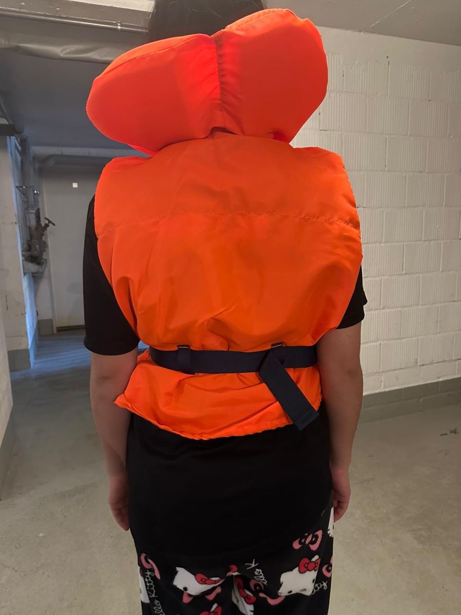 Gilets de sauvetage: Rettungsweste – Neuf (Voir description) à Neuenegg par mihrigul 3