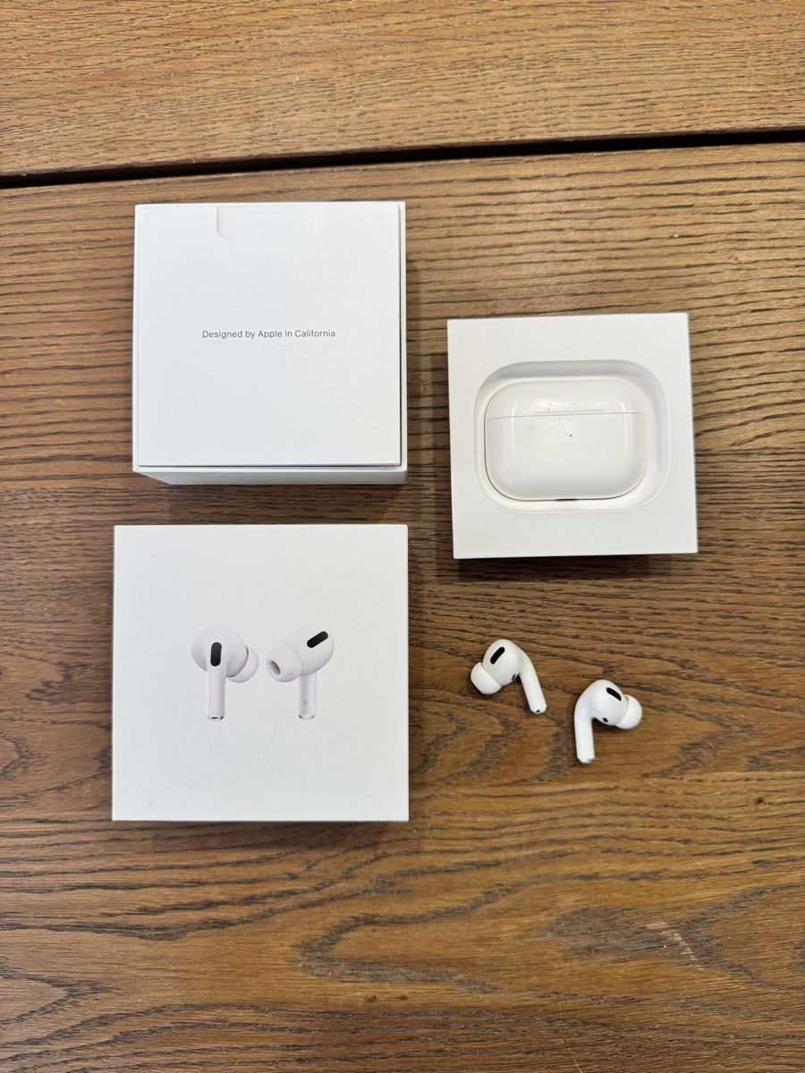 Apple Kopfhörer: Apple AirPods Pro – Gebraucht aus Glattpark(Opfikon) von ale_mg8x