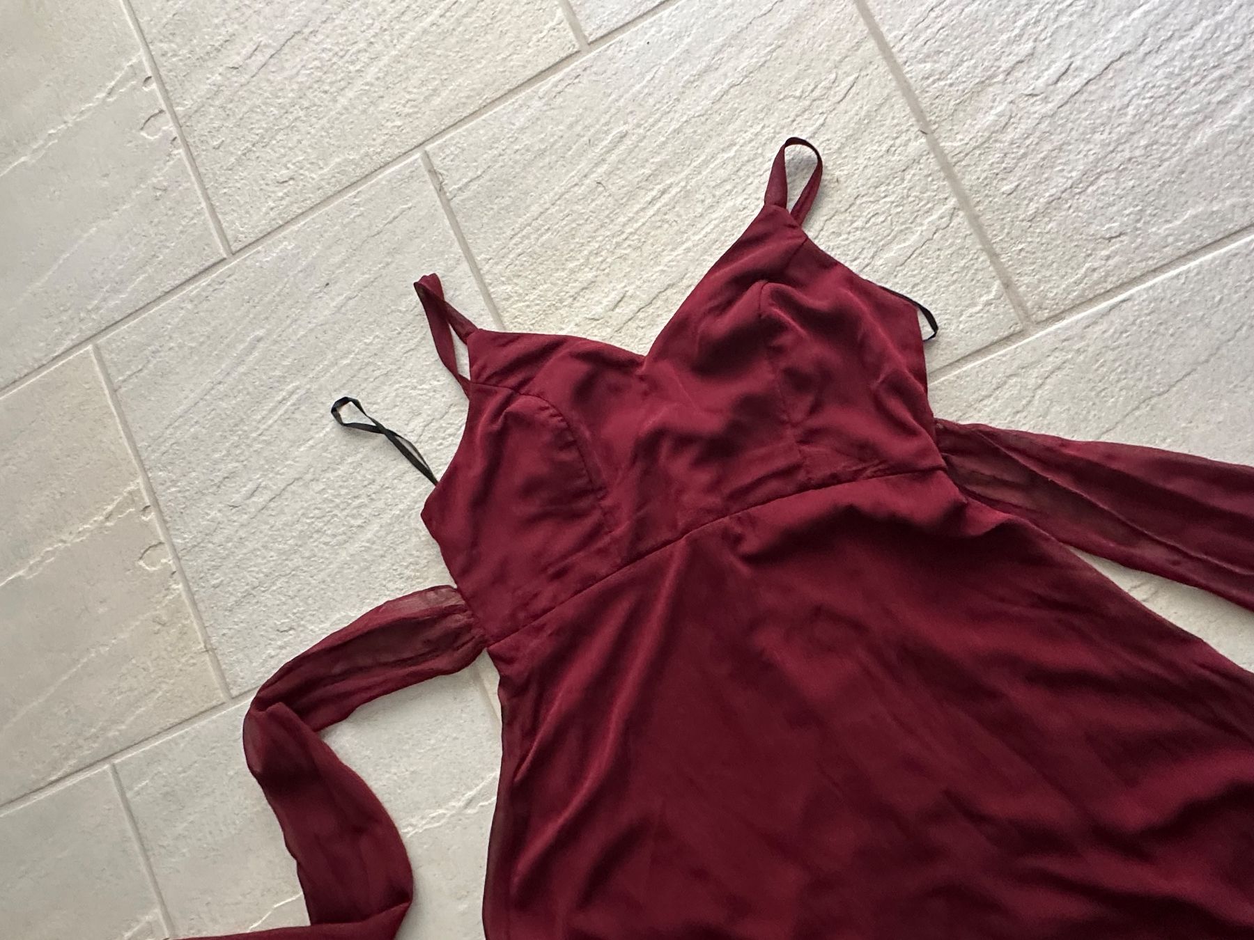 Vestiti: Kleid dunkelrot Chiffon – Usato da Pfäffikon ZH venduto da bingo74 1