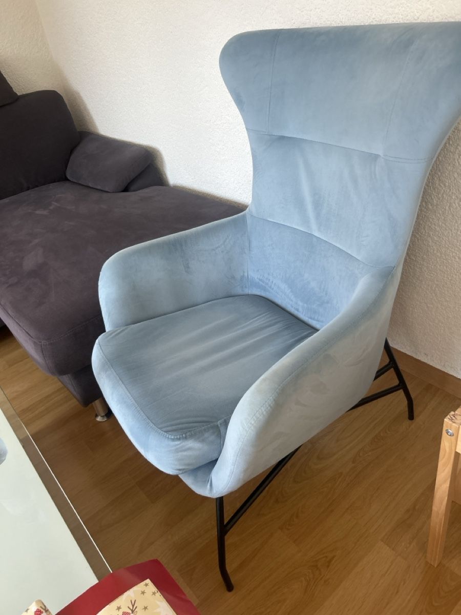 Livique Poltrone: Sessel hellblau Samtoptik gut erhalten 70cm hoch – Usato da Lachen SZ venduto da Nili2021 1