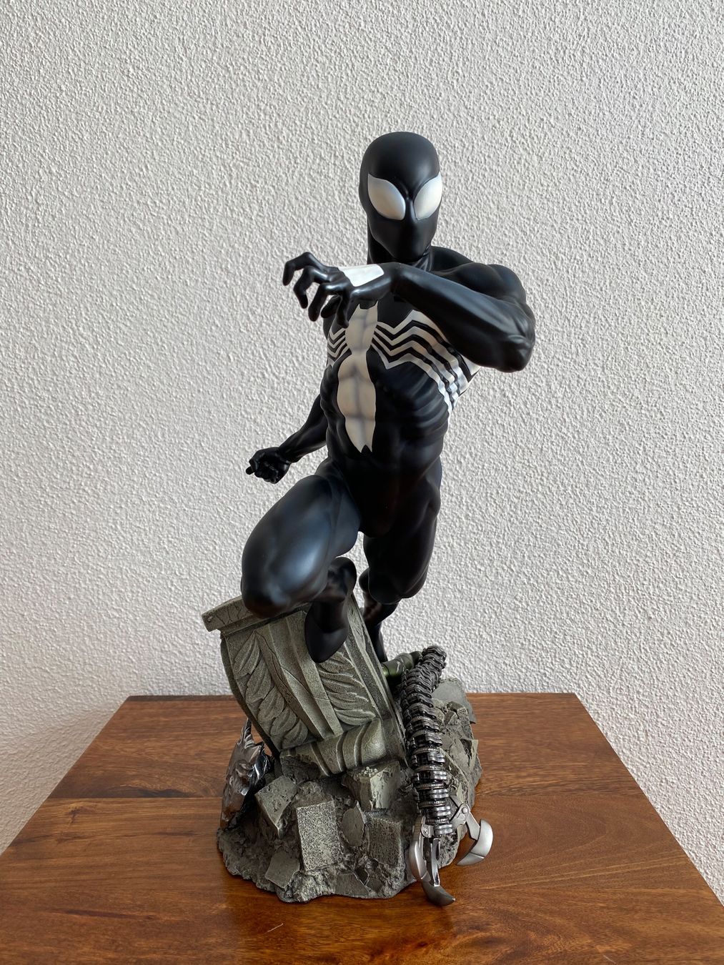 Marvel Statuette: Sideshow Marvel - Spider-Man - Back in Black Statue – Usato da Rotkreuz venduto da Mr.TeaLeaf 1