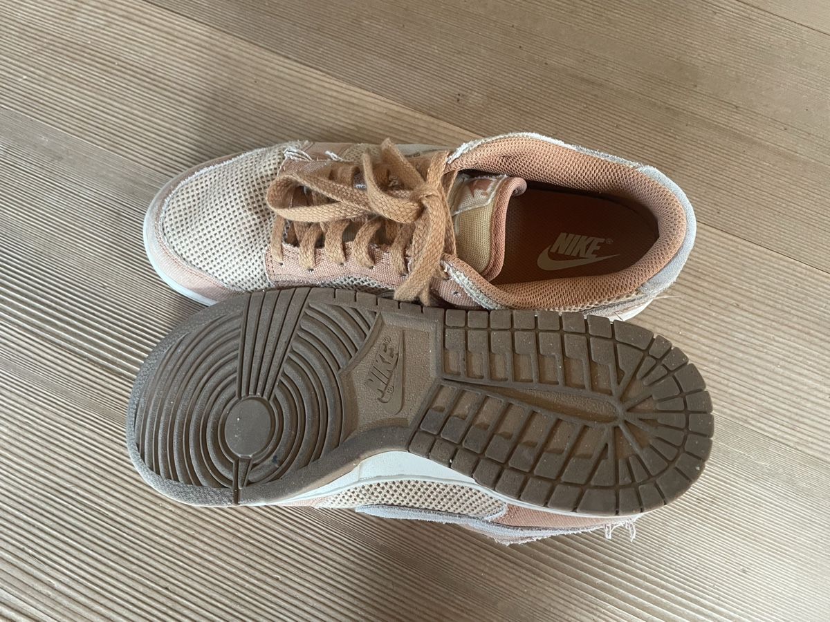 Nike Chaussures femmes: Nike Dunk Low Summer Amber brown – D'occasion à Schüpfheim par Nussbaum_4 4