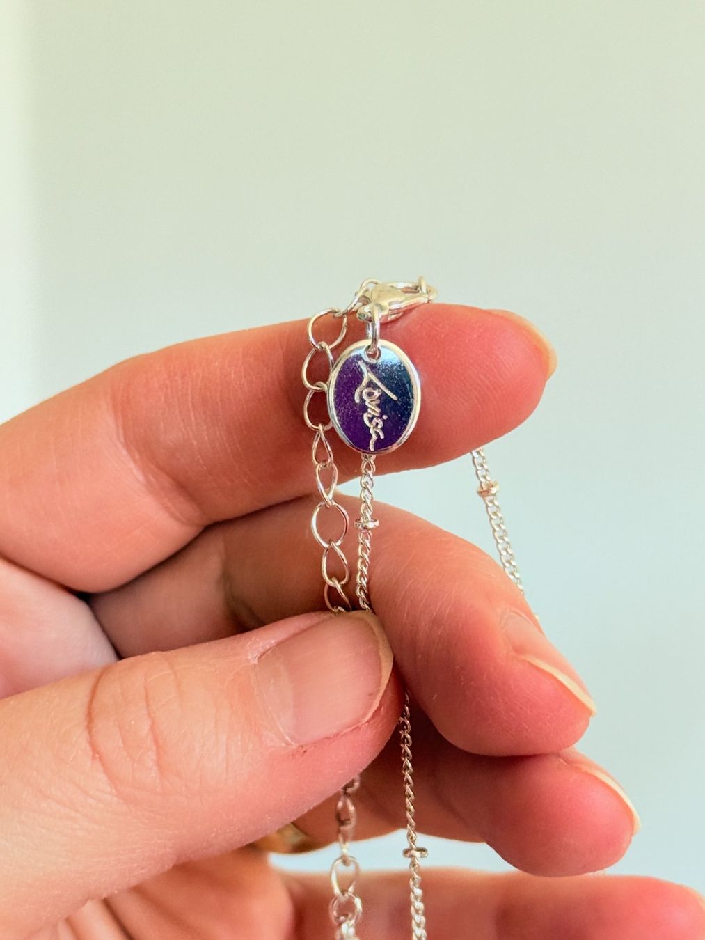 Catenine: Collier  avec pendentif triangle et brillants✨ – Nuovo (secondo la descrizione) da Genève venduto da AGBERG 1