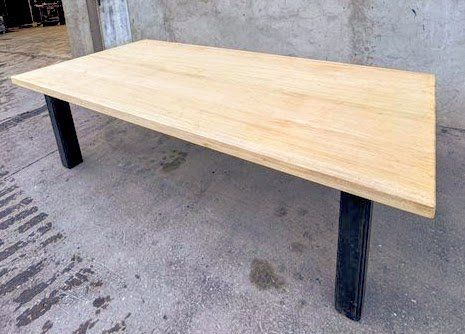 Tavoli: Grande table en bois massif – Usato da Vétroz venduto da Polygroup 1