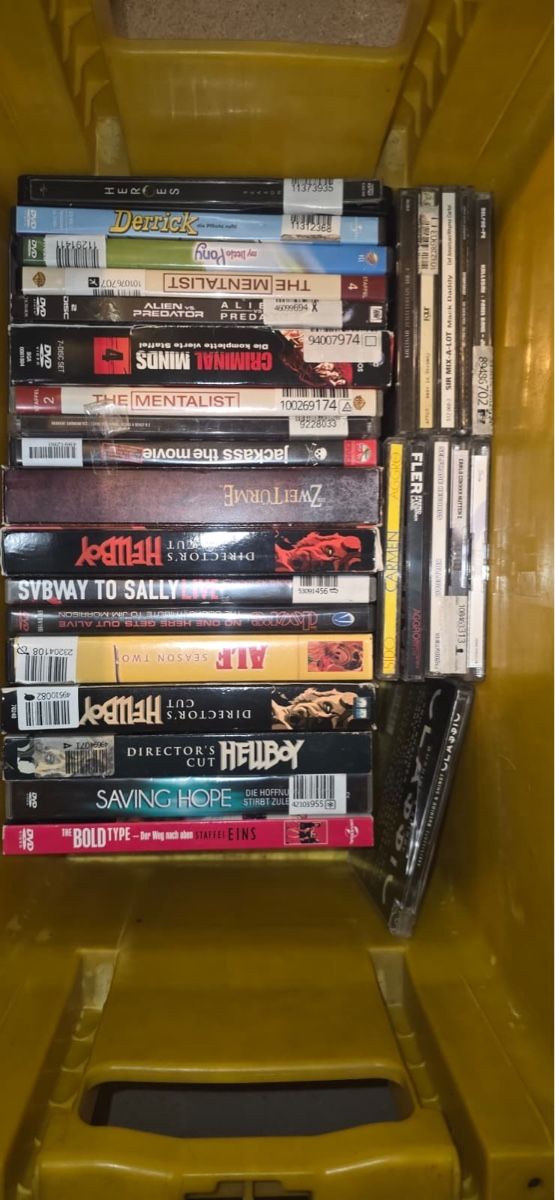 Alle DVDs: DVD-Filme Konvolut  – Gebraucht aus Düdingen von Nerdworld