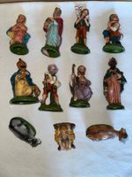 Anciens personnages de crèche de belle présentation