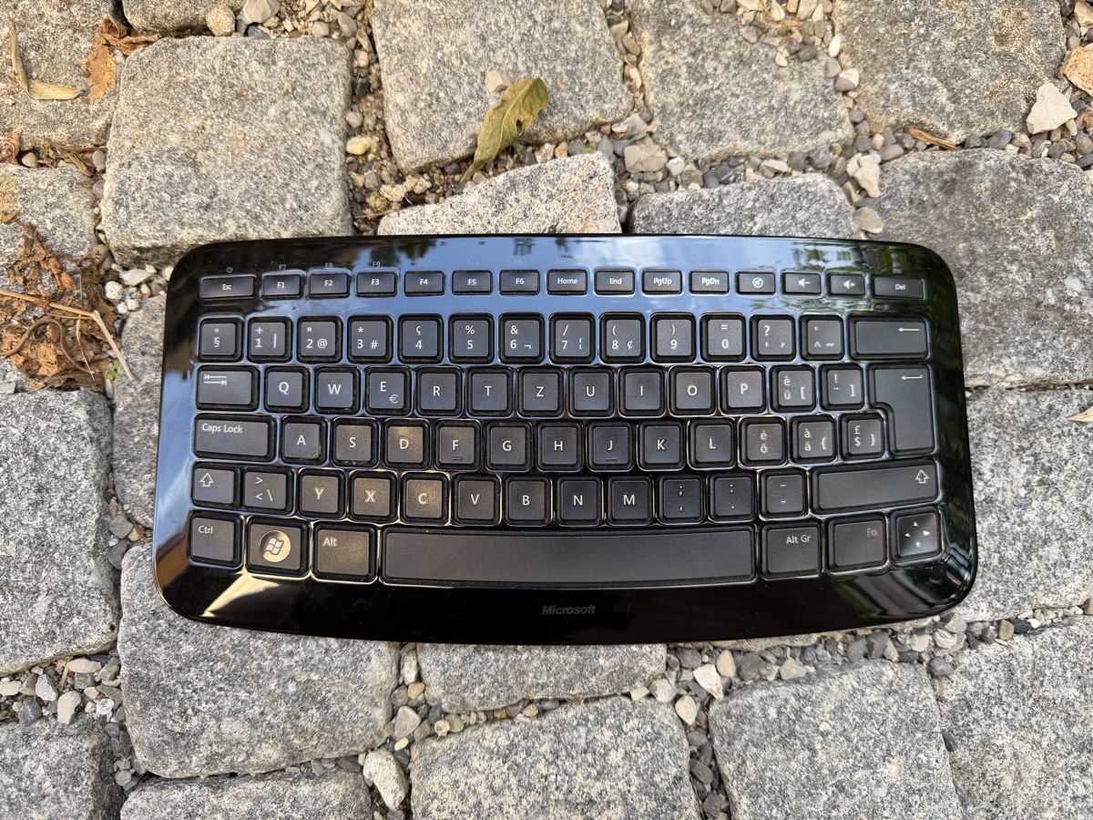 Microsoft Claviers: Microsoft Arc Keyboard – D'occasion à Grandvillard par Jobelin 1