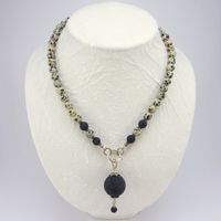 Dalmatinerstein Kette mit Lava Anhänger