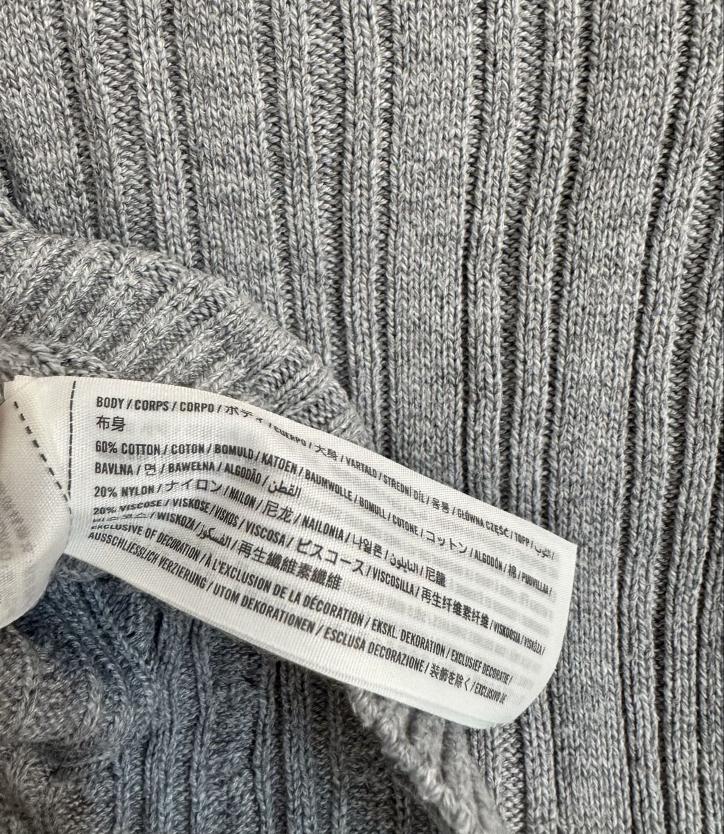 Hollister Pullover & Sweatshirts: HOLLISTER cable-knit V-neck sweater / pullover S – Gebraucht aus Zürich von collins9_kate1 3