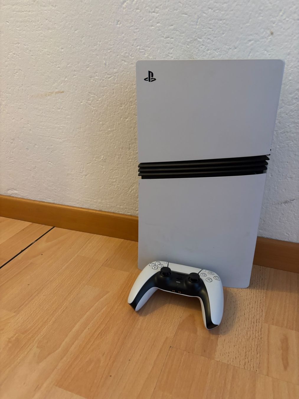 Sony Consoles: PS5 Pro 2tb come nuova – D'occasion à Dietikon par res_2phr 1