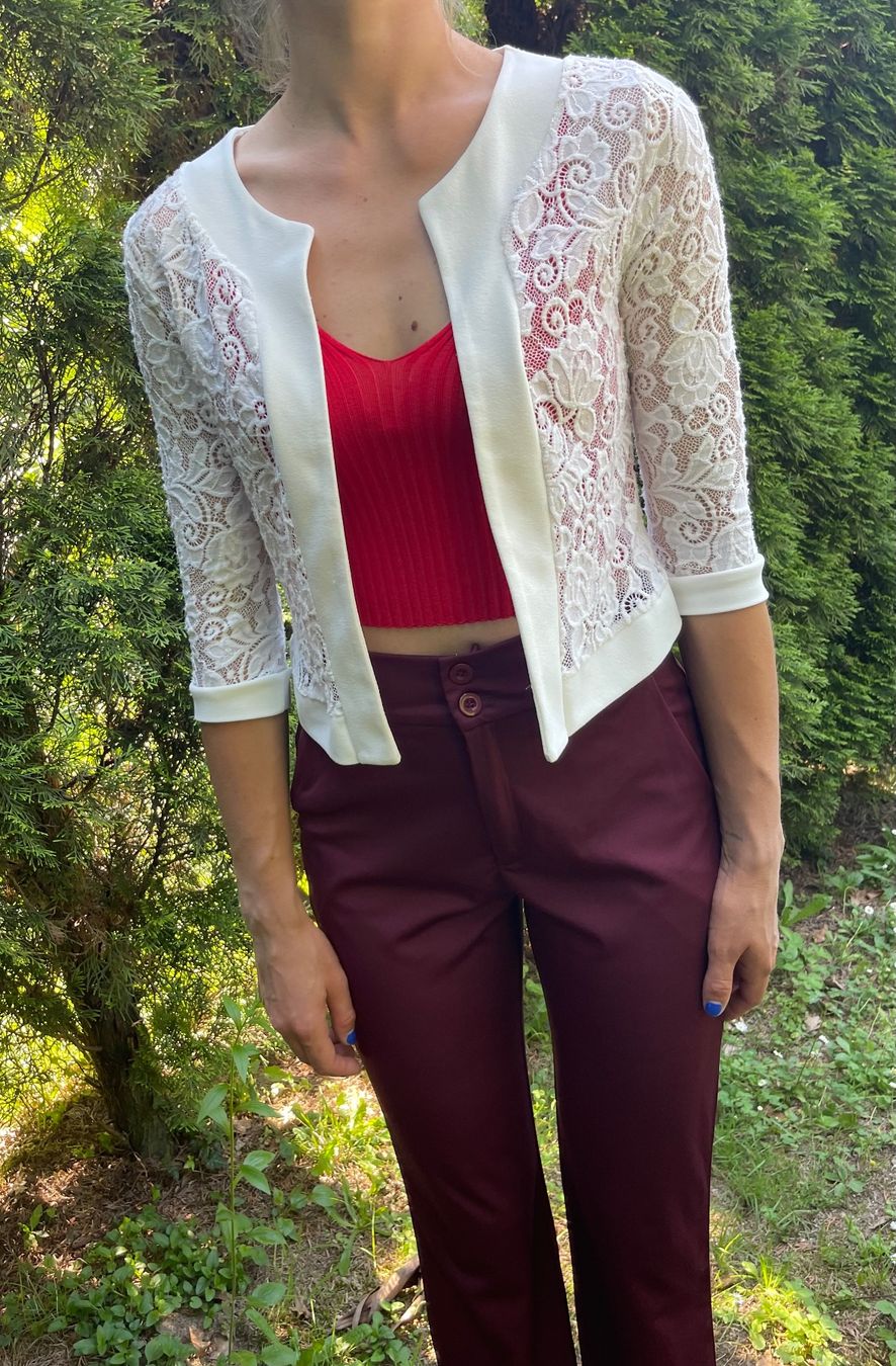Jacken: Chic Giacca di pizzo bianca - Elegante e leggeratg S/M – Neu (gemäss Beschreibung) aus Gordevio von LanaZimm