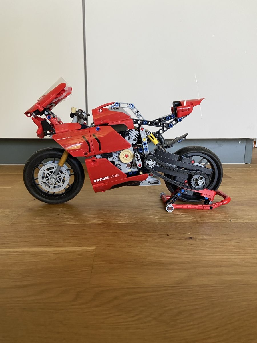 Ducati Kit di modellismo & Modellini statici: LEGO Technik Ducati, Top Zustand – Usato da Teufen AR venduto da Lavandula55