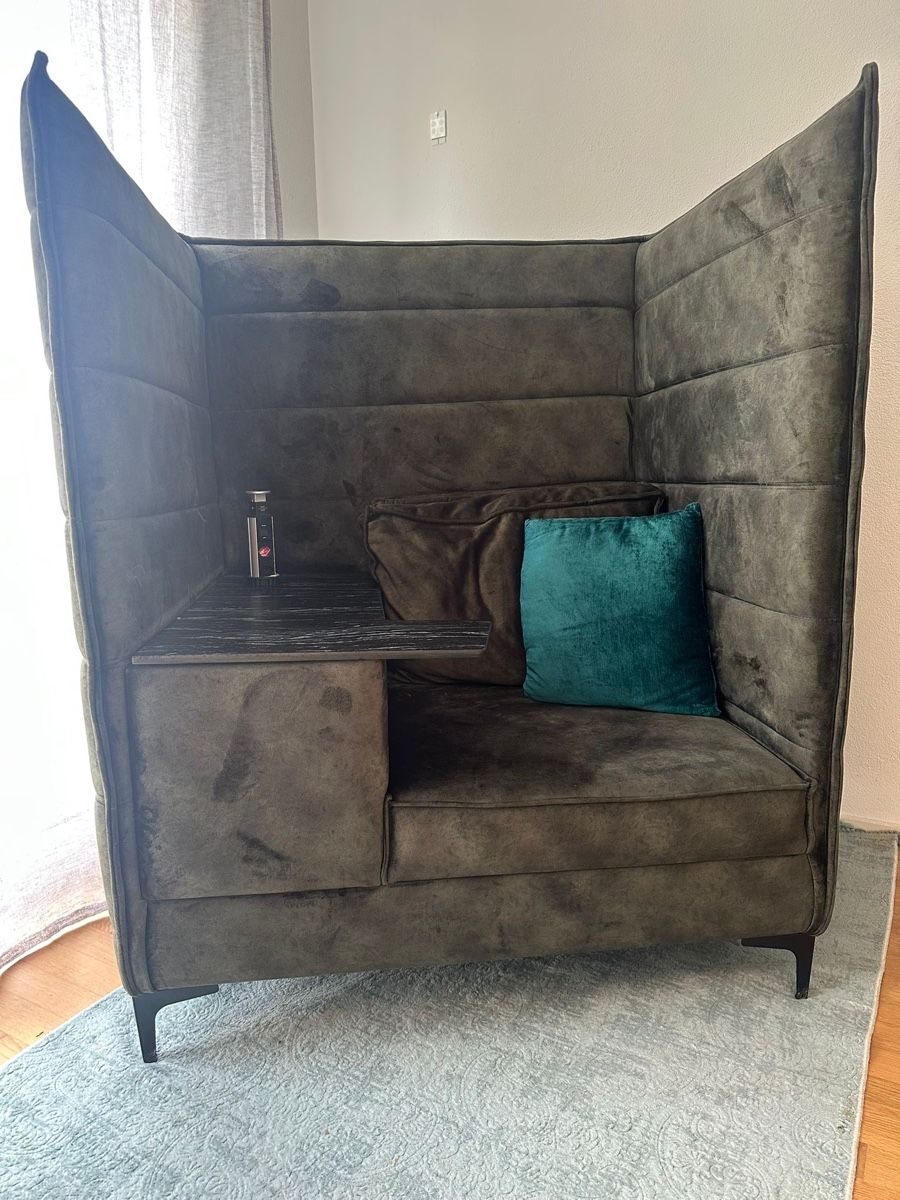 Poltrone: High-Back Office Sessel mit Tisch und Steckleiste – Usato da Luzern venduto da giugno_ 3