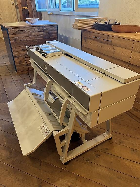 Hewlett Packard Stampanti: Plotter HP Designjet T950 36" – Usato da thun venduto da Impuls1 1