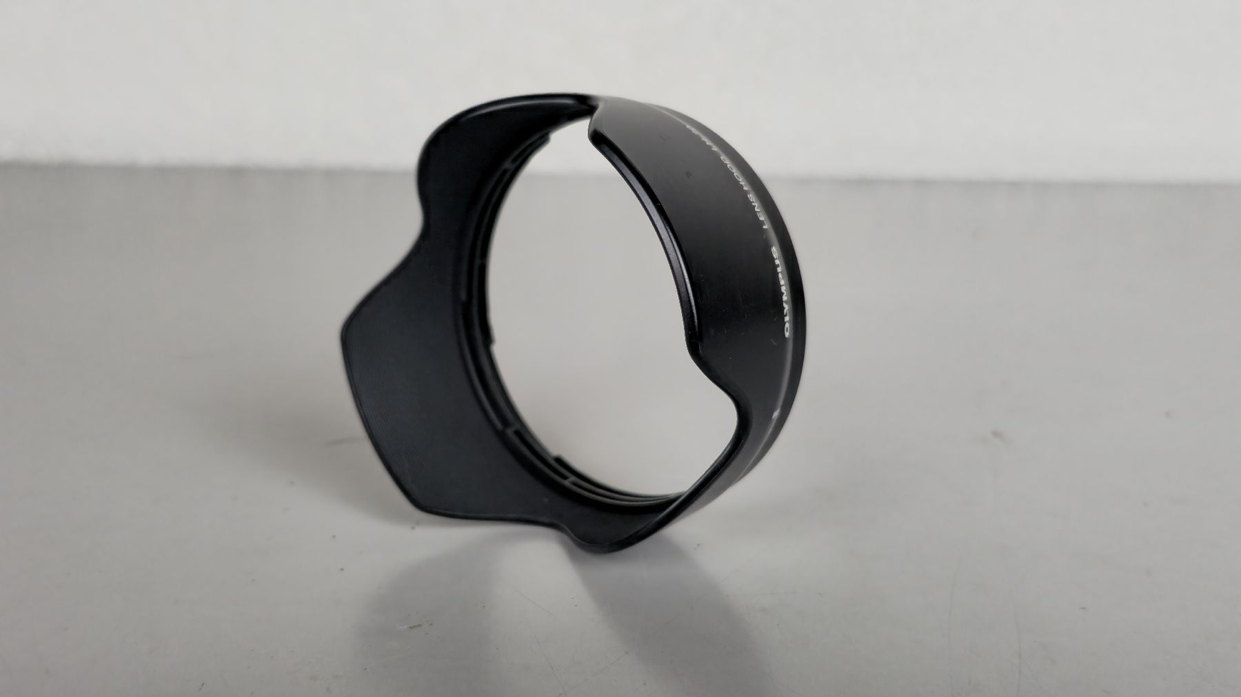 Olympus Objectifs: Olympus Sonnenblende LH-70 – D'occasion à Arbon par Evathefirst 2