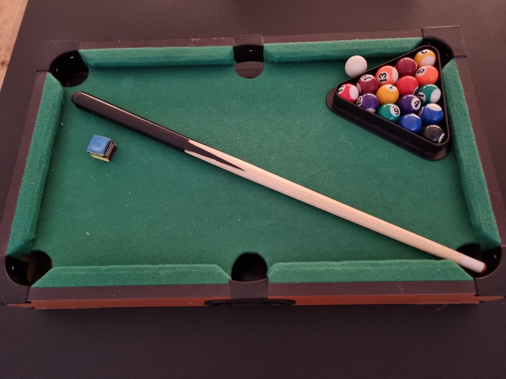 Spiele: Kinder Tisch Billard  – Gebraucht aus Steinen von turbogeiss99 2