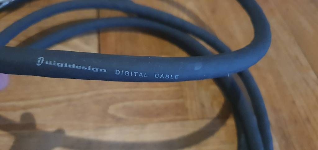 Kabel: DB-25 kabel – Gebraucht aus St. Imier von Lautar_Vega 1