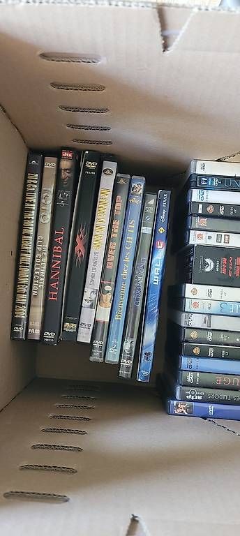 Tutti i DVDs: Lot 50 dvd et quelques blueray – Usato da Vésenaz venduto da emose 1