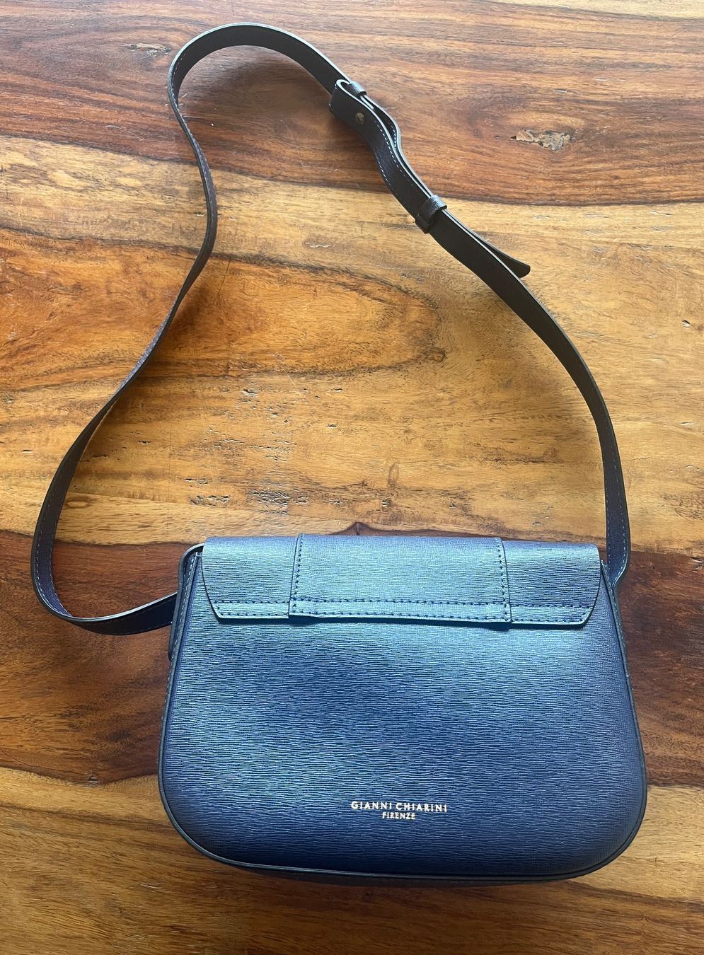 Gianni Chiarini Sacs femmes: Gianni Chiarini Lederhandtasche – D'occasion à Horw par mel_j56q 1